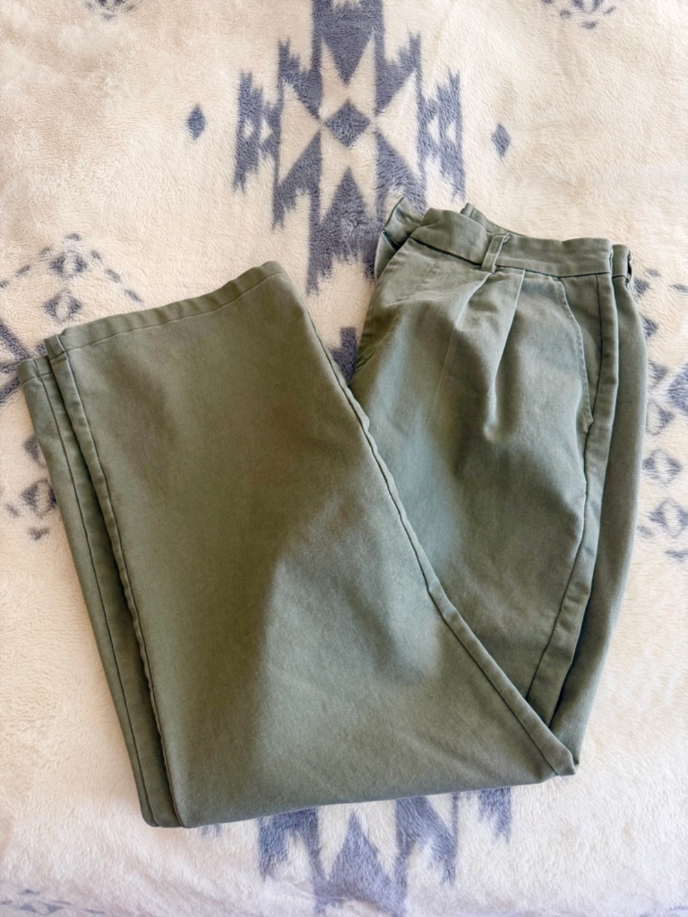 Olive Green Pleated Women's Cargo Pants